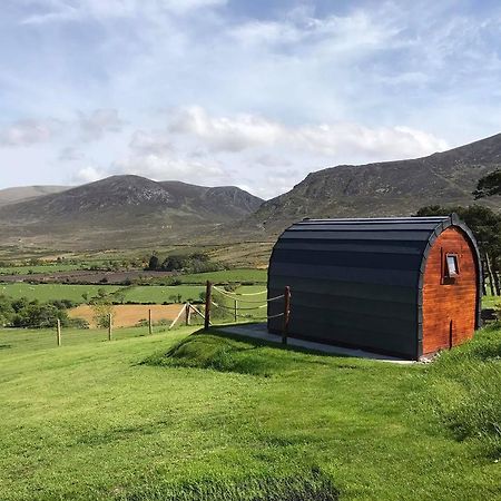 Gorse Hill Glamping Otel Newcastle  Dış mekan fotoğraf