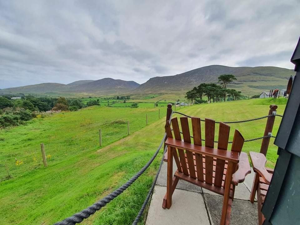 Gorse Hill Glamping Otel Newcastle  Dış mekan fotoğraf