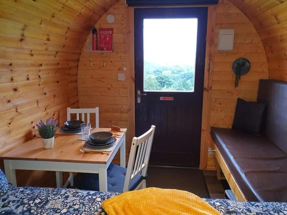 Gorse Hill Glamping Otel Newcastle  Dış mekan fotoğraf