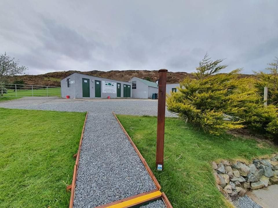 Gorse Hill Glamping Otel Newcastle  Dış mekan fotoğraf