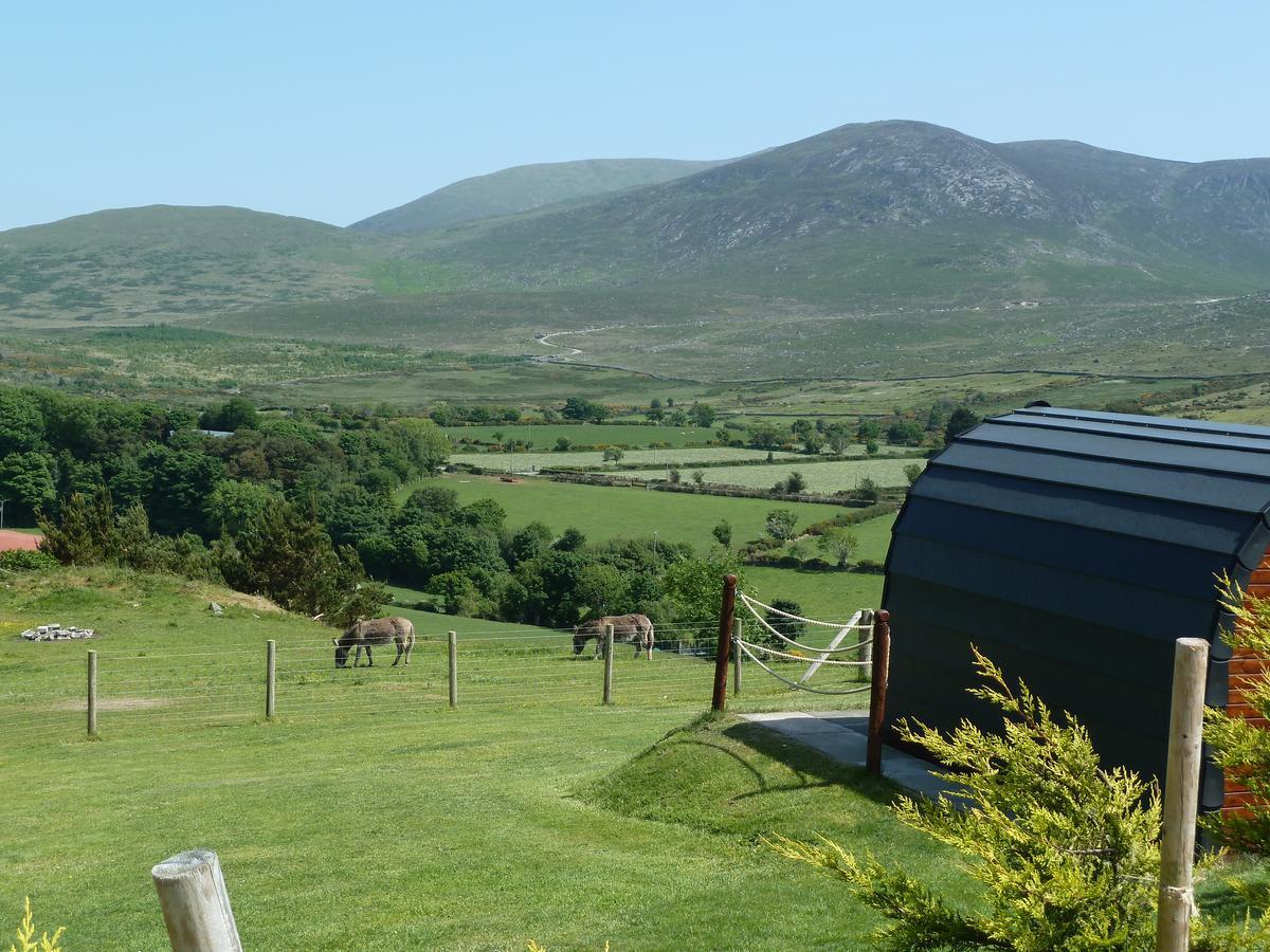 Gorse Hill Glamping Otel Newcastle  Dış mekan fotoğraf
